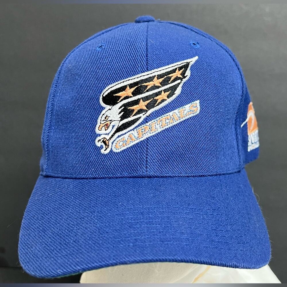 Vintage 90’s Washington Capitals Sports Specialties SnapBack Hat Wool Blend